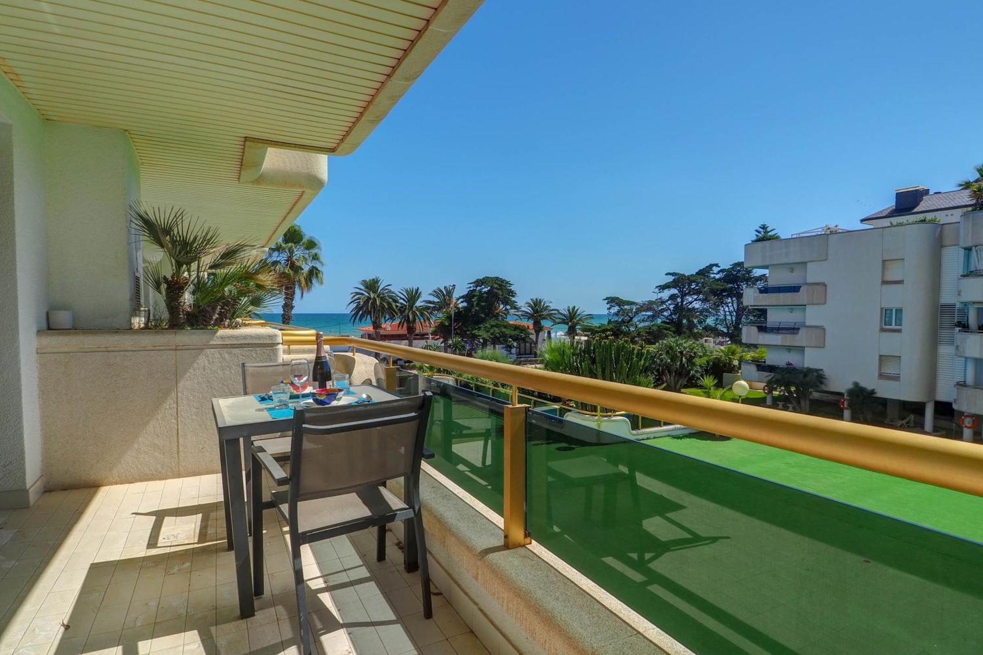 Mediterraneo Seaview Apartment By Hello Homes Sitges Esterno foto